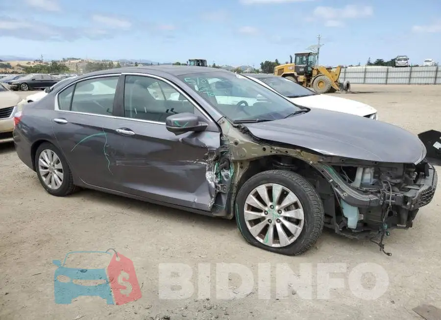 1HGCR2F72EA108576 Photo# 4