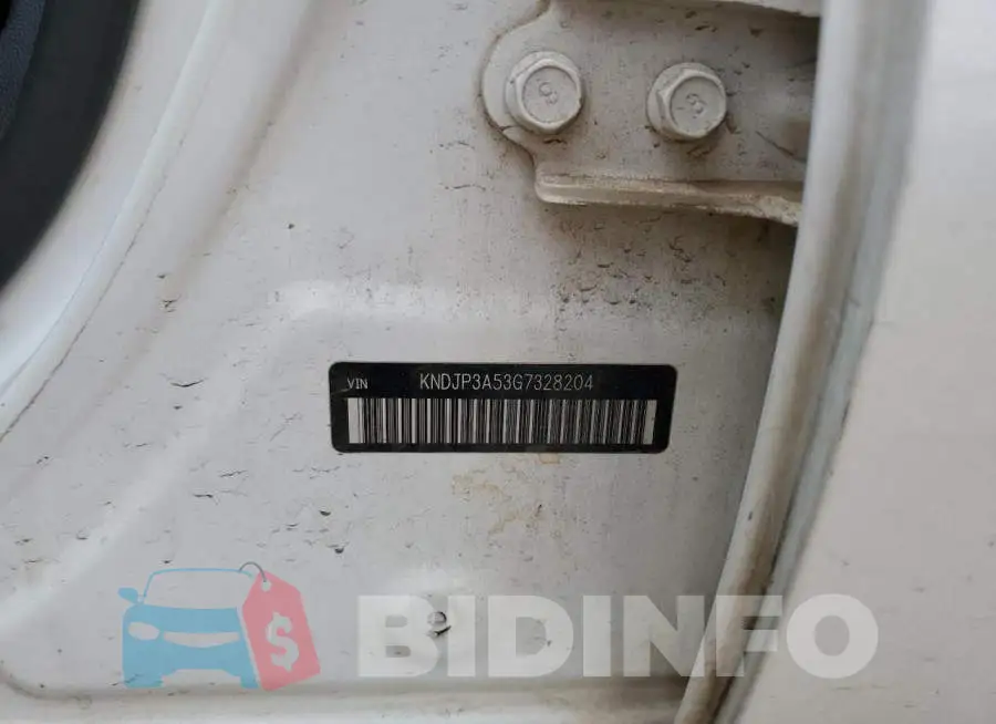 KNDJP3A53G7328204 Photo# 12