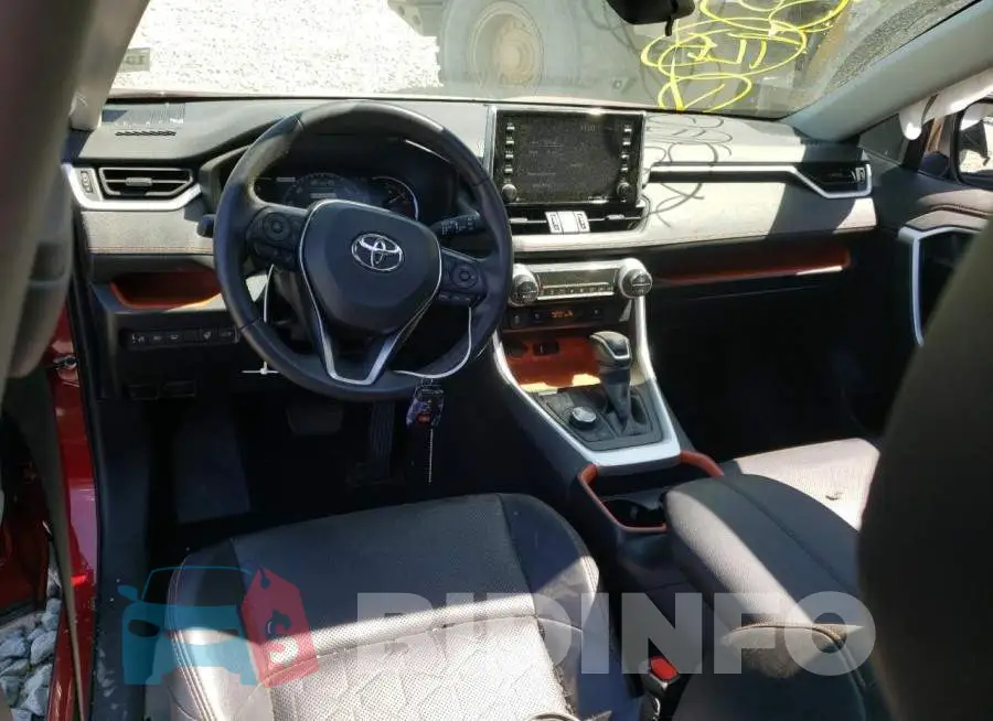 2T3J1RFV2KW048333 Photo# 8