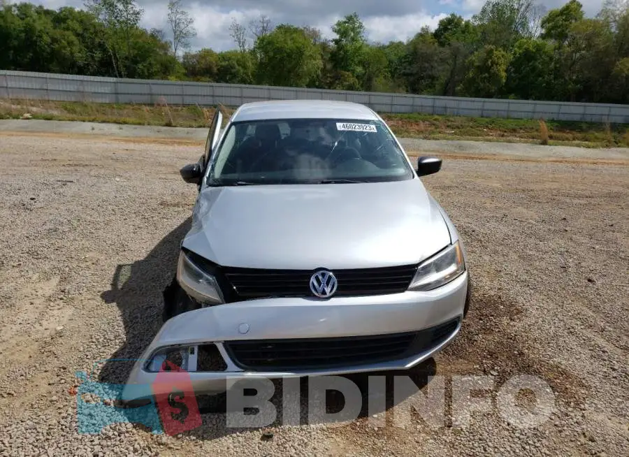 3VW2K7AJ2EM417009 Photo# 5