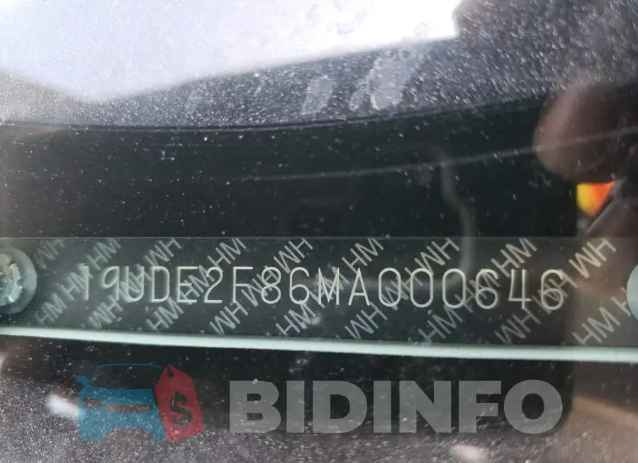 19UDE2F86MA000646 Photo# 13