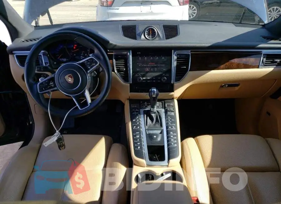 WP1AA2A52JLB15494 Photo# 8