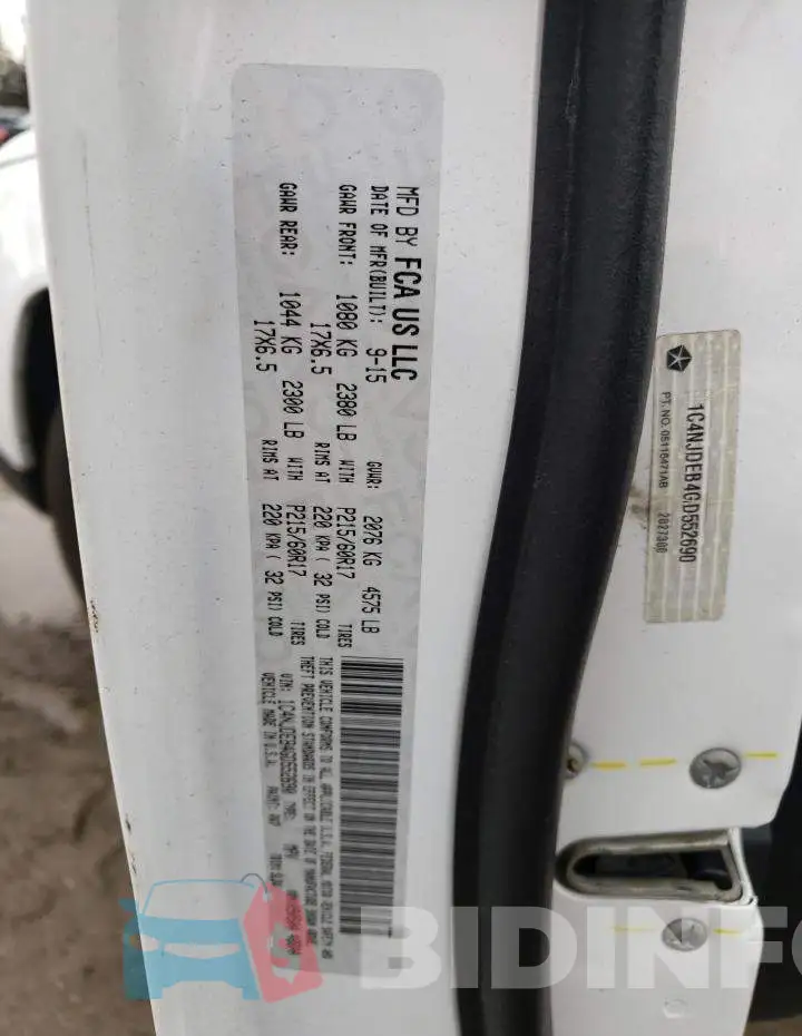 1C4NJDEB4GD552690 Photo# 12
