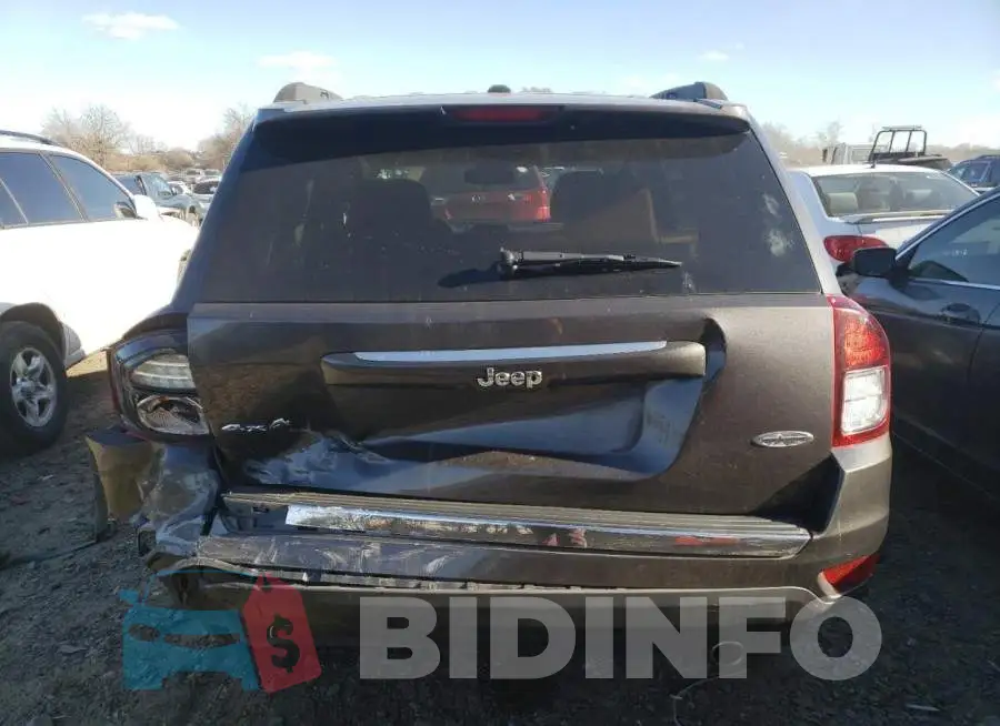 1C4NJDEB4HD108744 Photo# 6