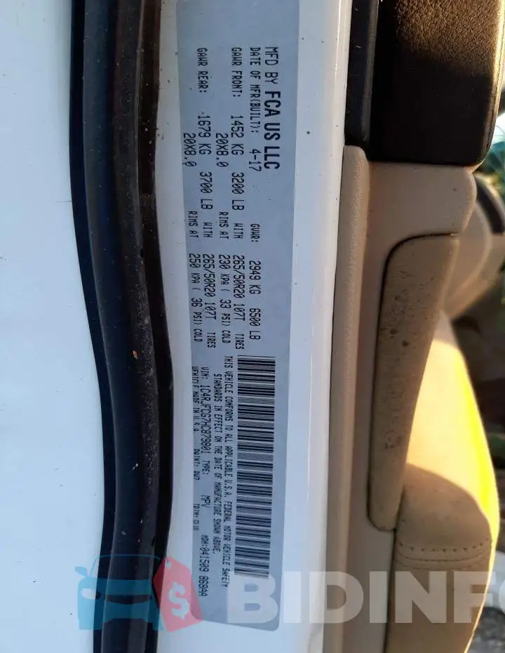1C4RJFCG7HC879801 Photo# 10