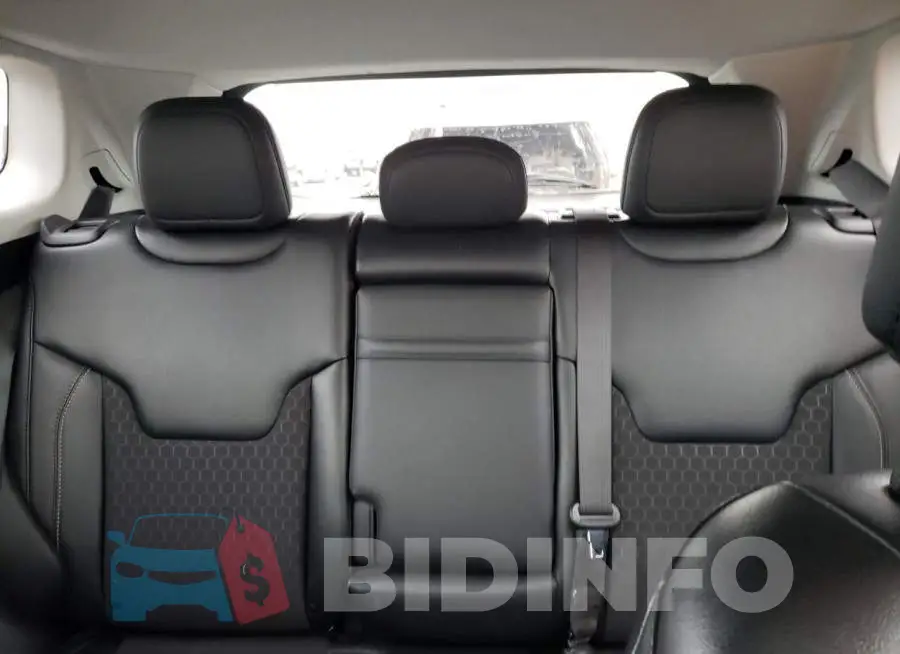 3C4NJCBB4LT108308 Photo# 10