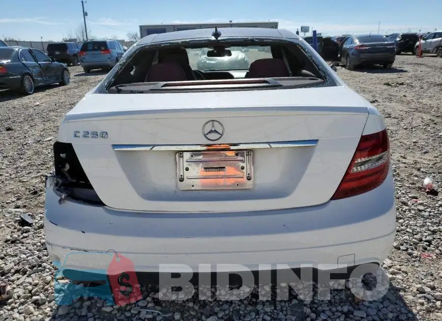 WDDGJ4HB5FG433652 Photo# 6