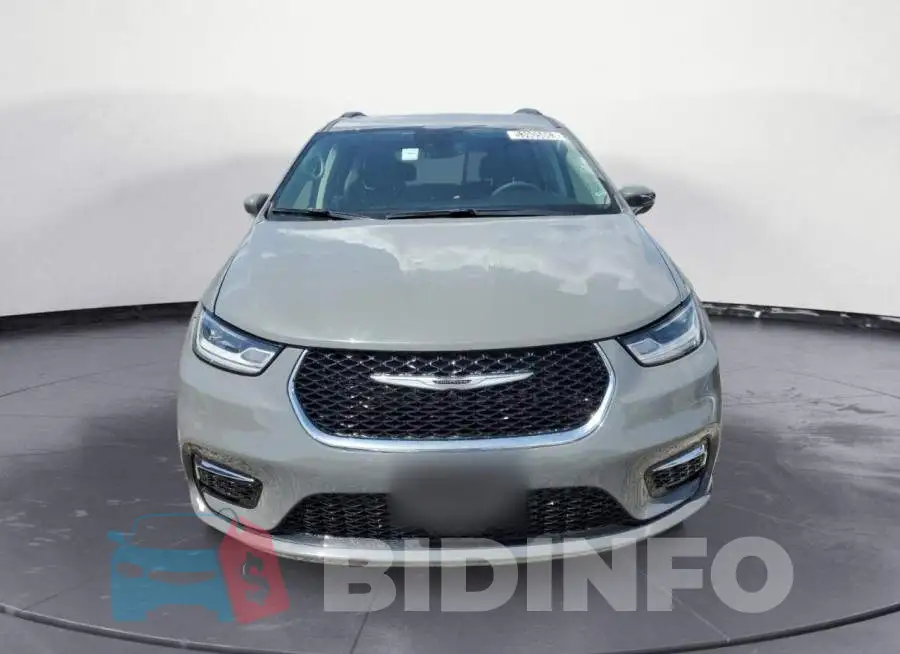 2C4RC1BG6NR113947 Photo# 5