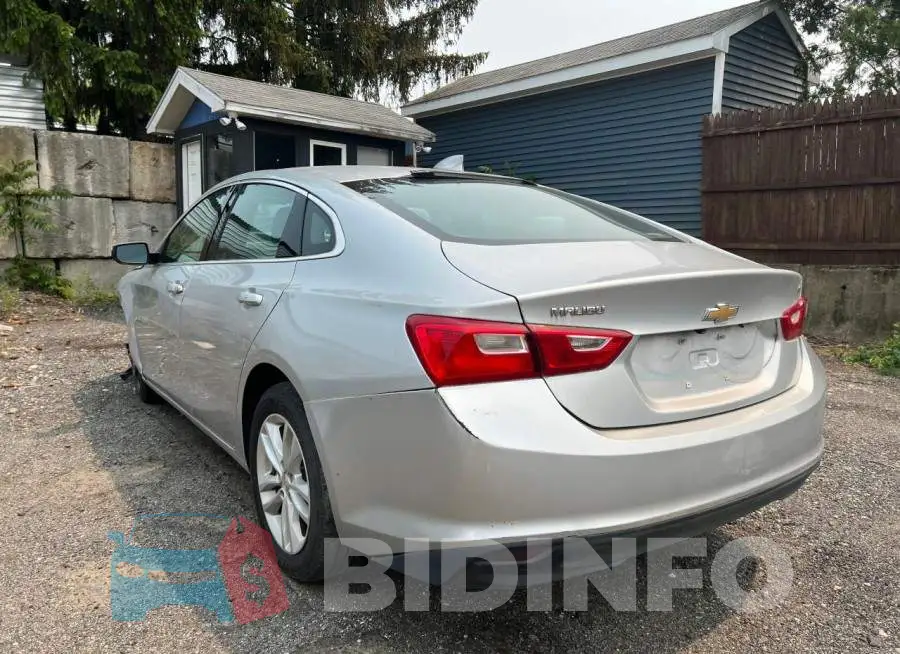 1G1ZD5ST1JF135267 Photo# 3