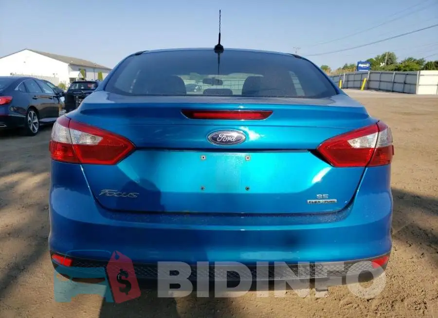 1FADP3F22EL310587 Photo# 6