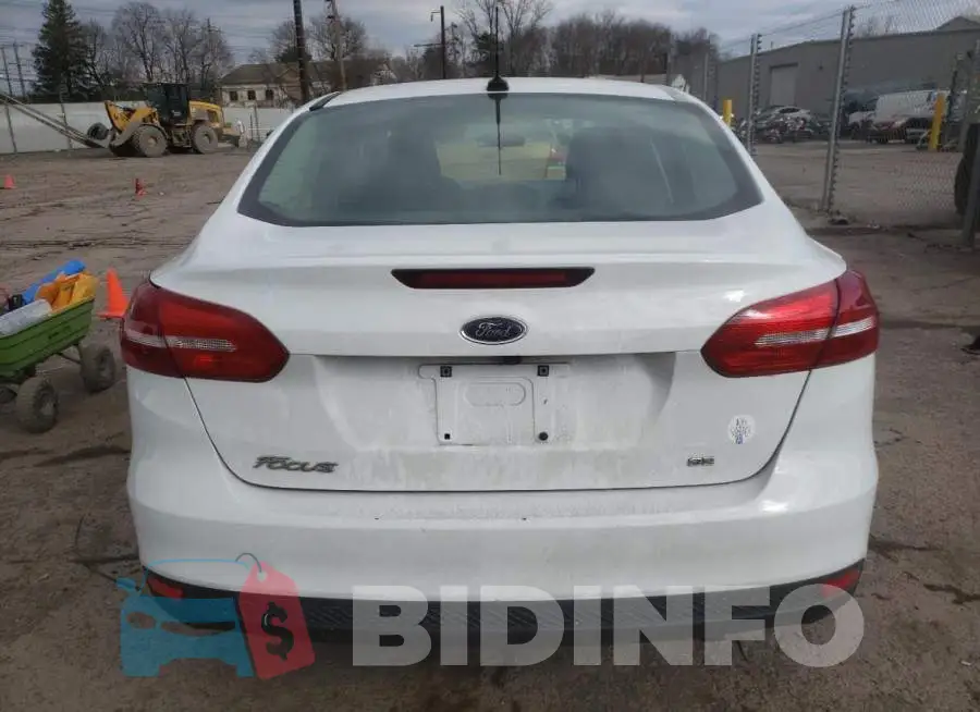 1FADP3F23JL212811 Photo# 6