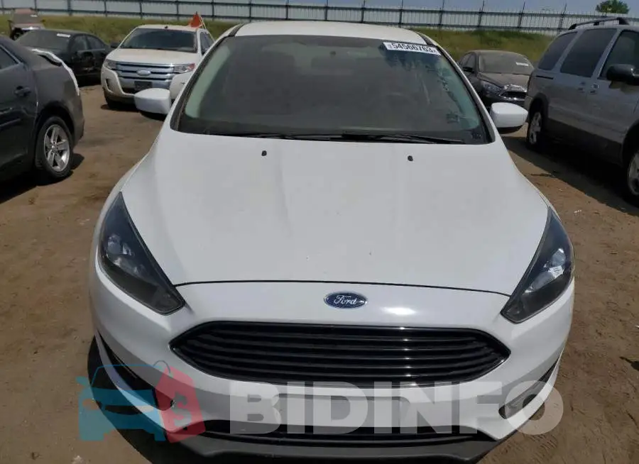 1FADP3FE7JL235602 Photo# 5