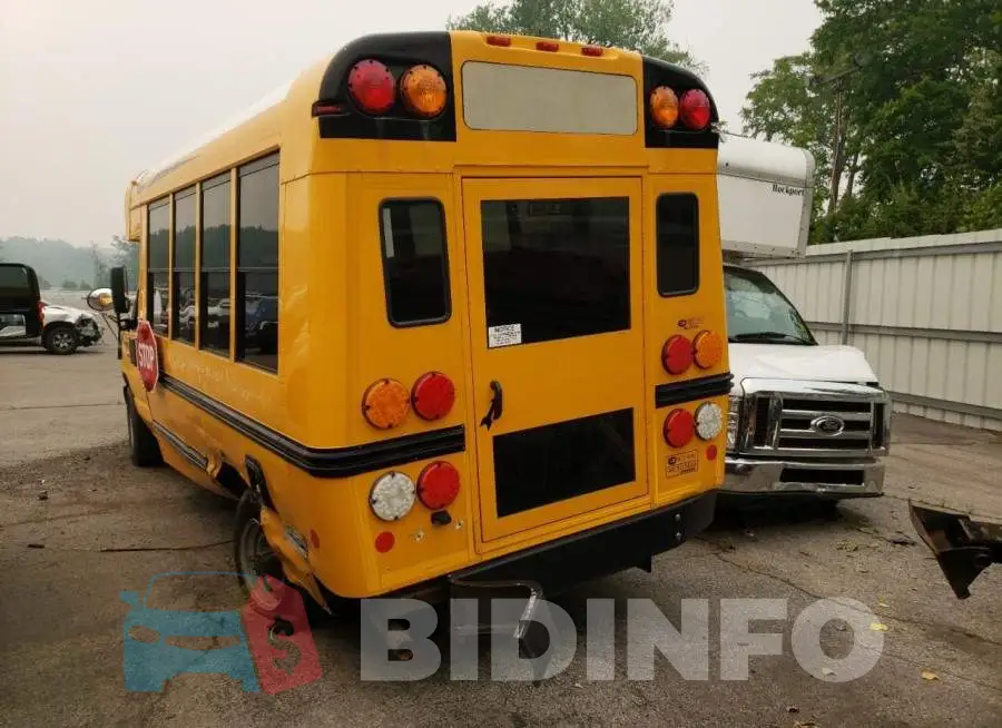 1FDEE3F66JDC06496 Photo# 2
