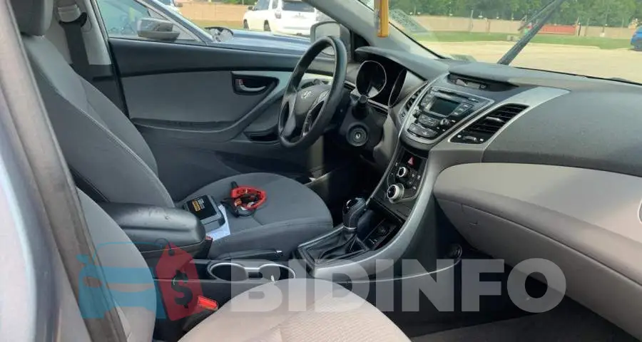 5NPDH4AE9GH755513 Photo# 5