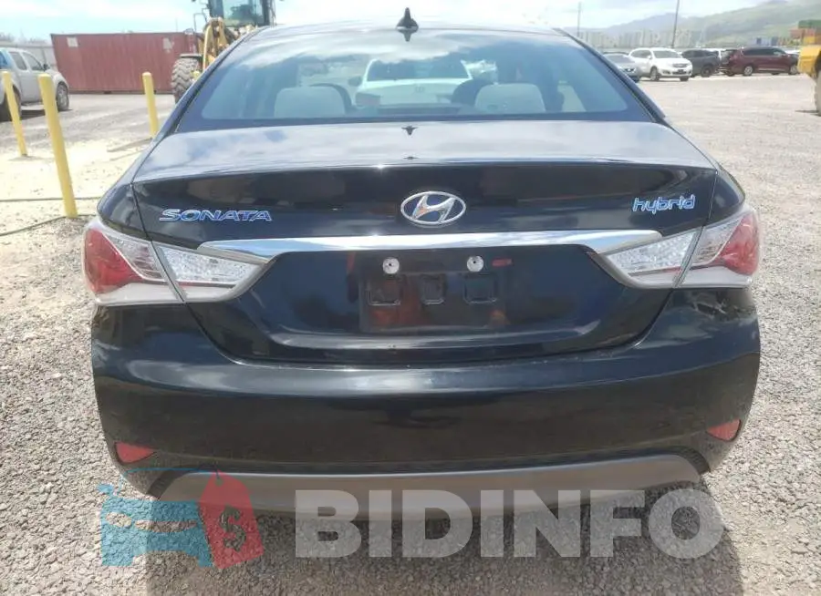 KMHEC4A44FA137141 Photo# 6