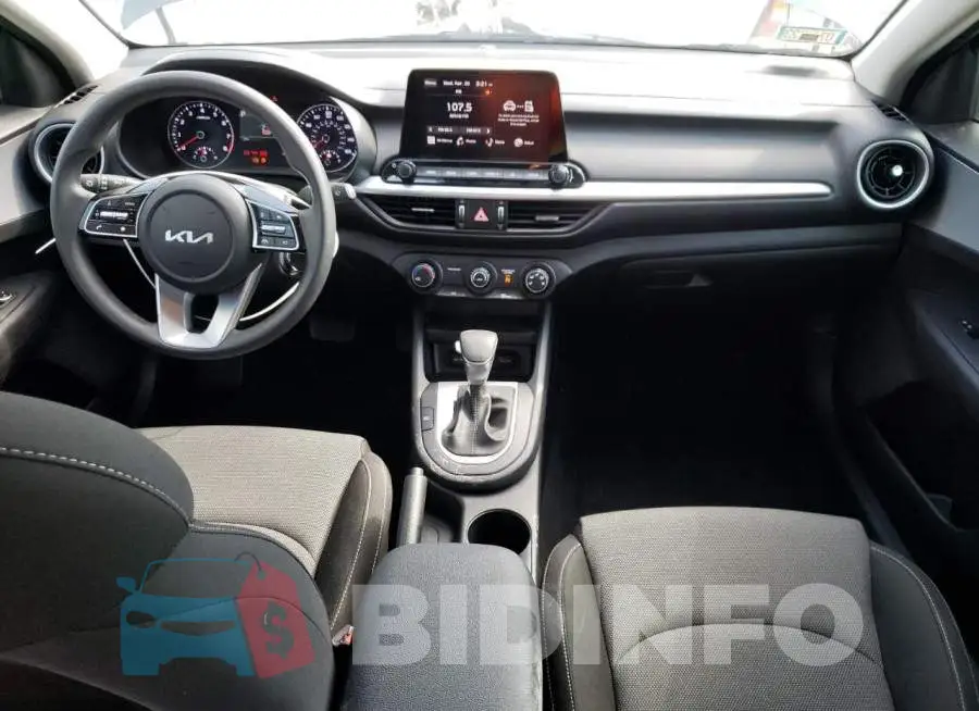 3KPF24AD1PE580180 Photo# 8