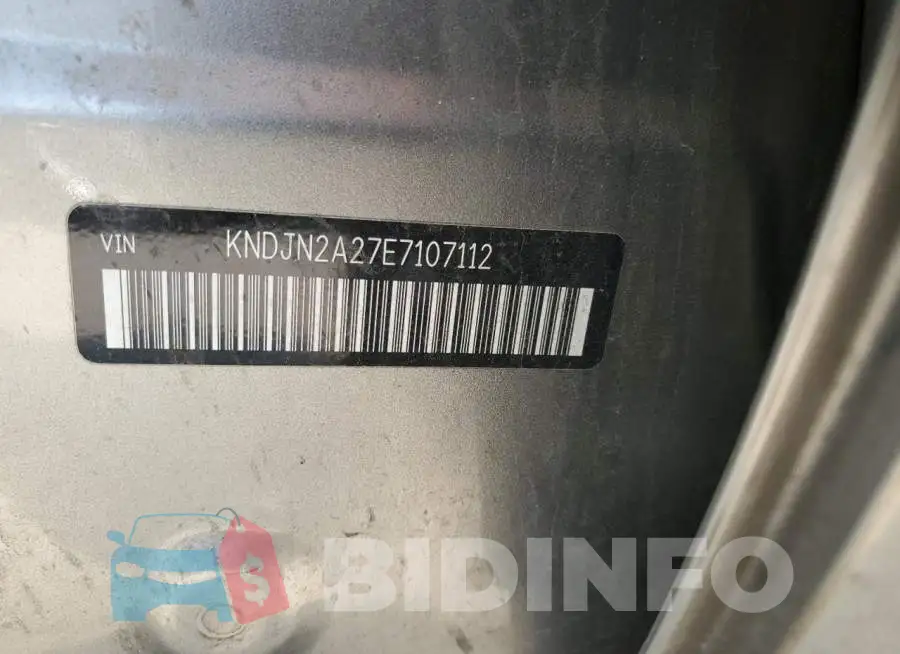 KNDJN2A27E7107112 Photo# 14