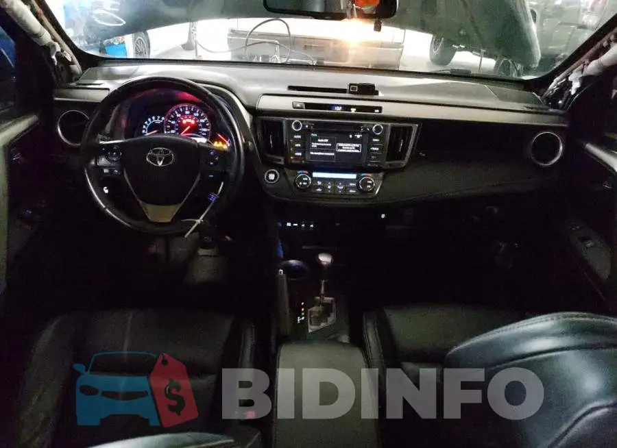 2T3DFREV4EW216011 Photo# 8