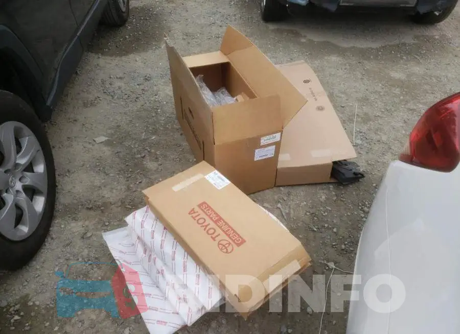 2T3G1RFV6MC153598 Photo# 13