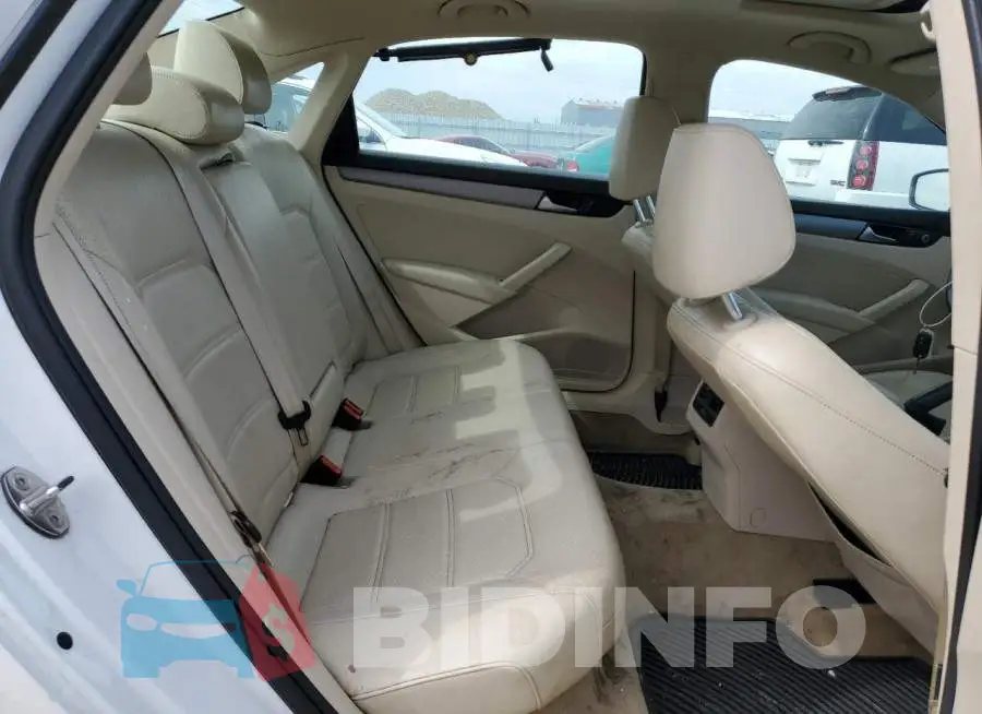 1VWBV7A38FC082754 Photo# 10