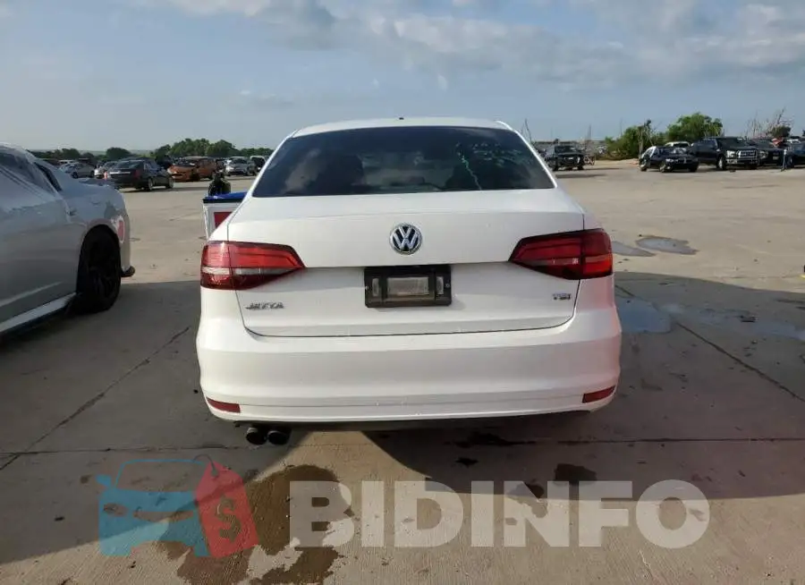 3VW2B7AJ0JM251700 Photo# 6