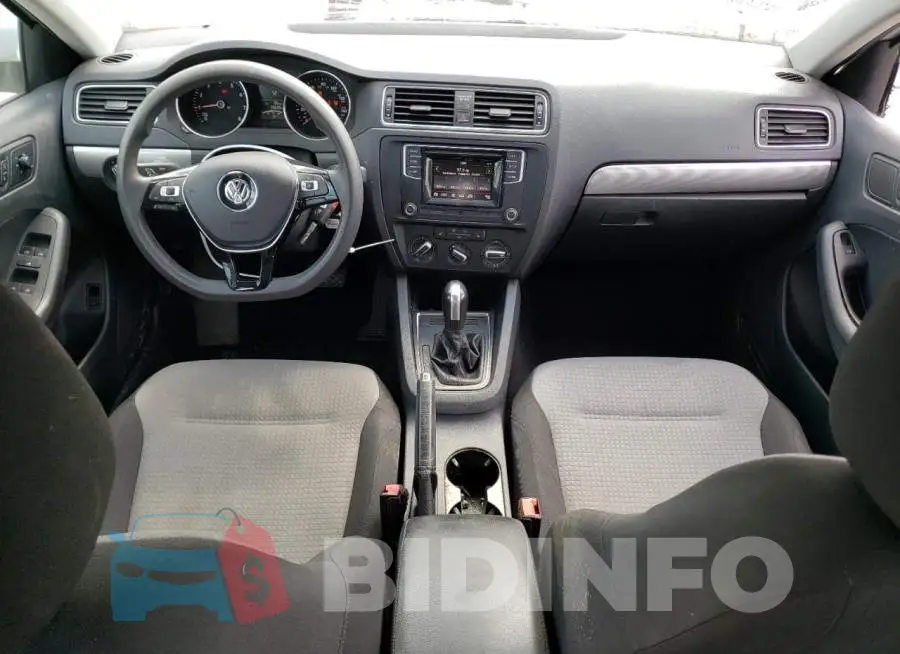 3VW2B7AJXJM228831 Photo# 8