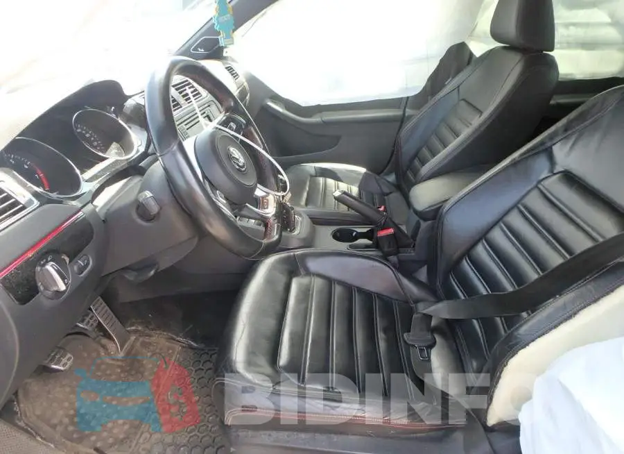 3VW5T7AJ3HM210983 Photo# 7