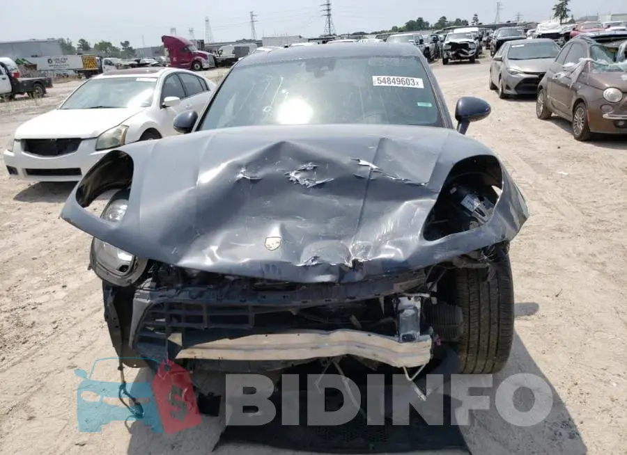 WP1AA2A55HLB80737 Photo# 5