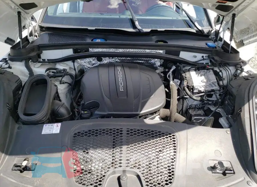 WP1AA2A57LLB09998 Photo# 11