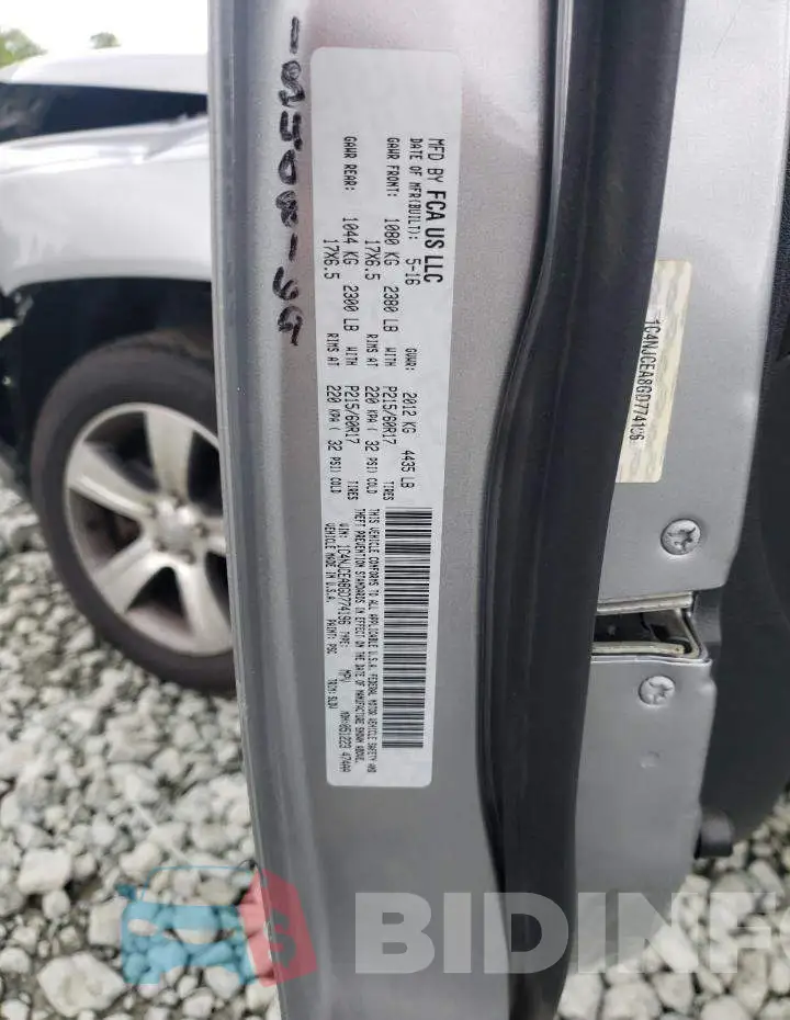 1C4NJCEA8GD774196 Photo# 13