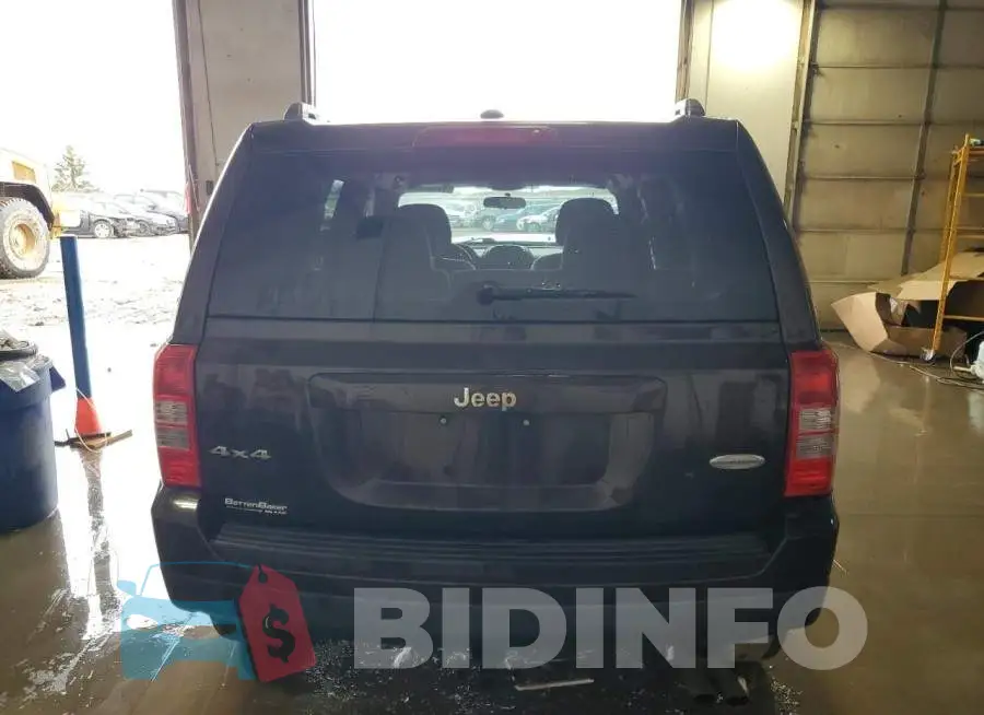 1C4NJRFB8ED689267 Photo# 6