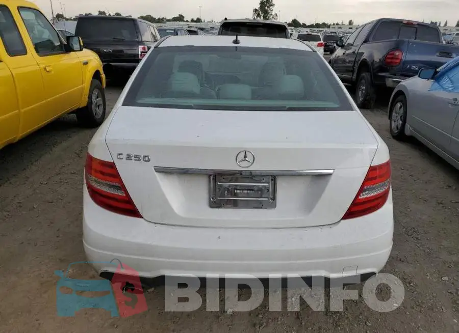 WDDGF4HB1EA946092 Photo# 6