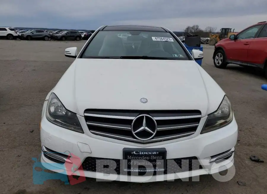 WDDGJ4HB8EG283552 Photo# 5