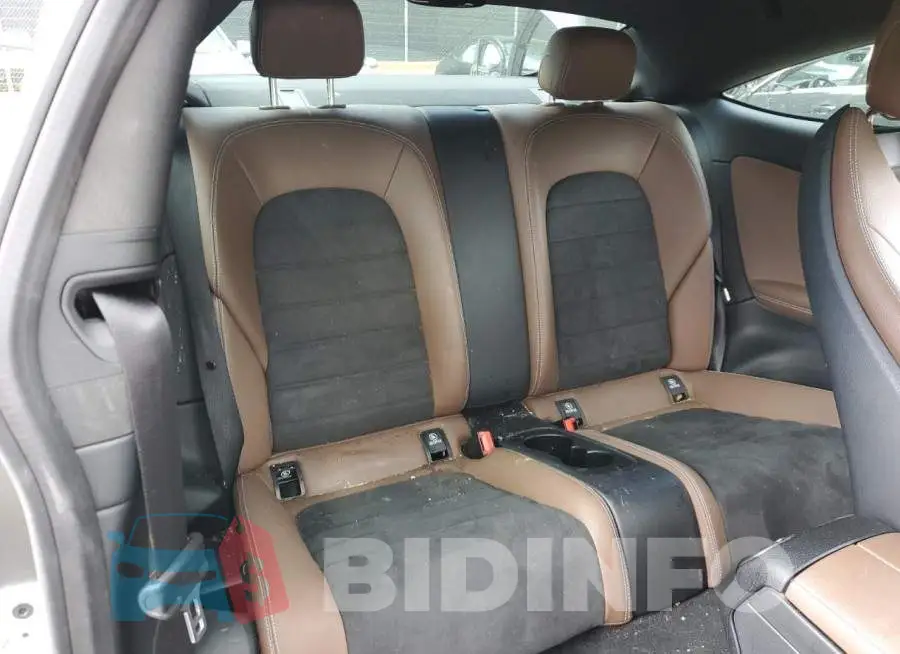 WDDWJ4KB3HF360181 Photo# 10