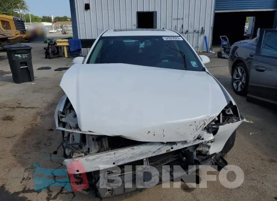 2G1WB5E39E1121926 Photo# 5