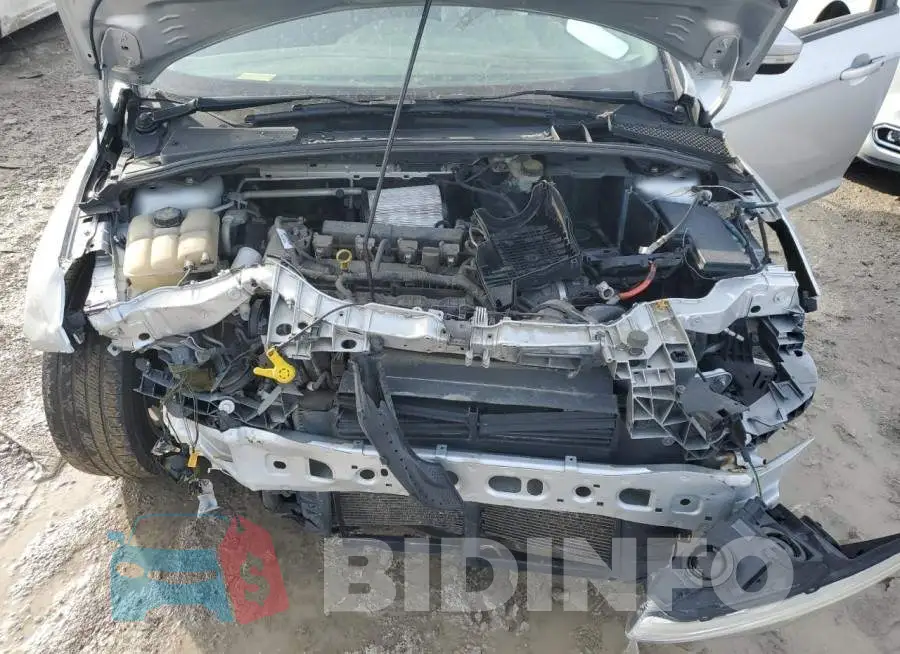1FADP3F24GL318872 Photo# 11