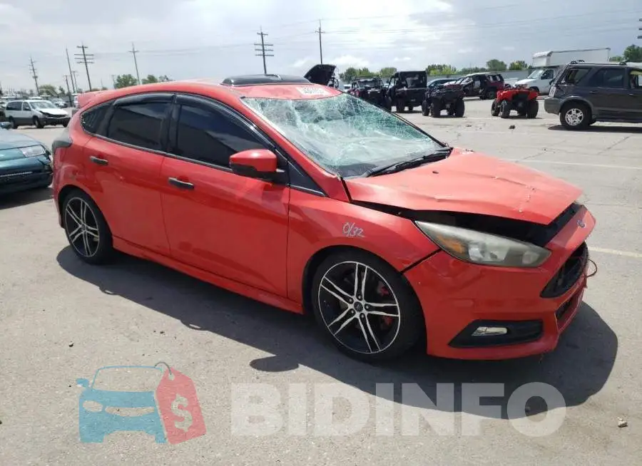1FADP3L92GL369675 Photo# 4