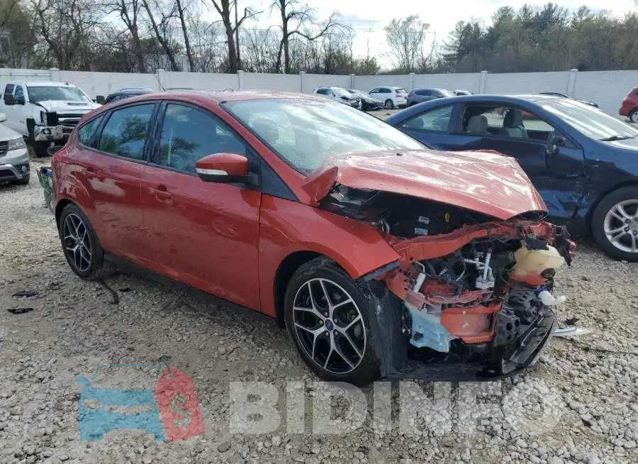 1FADP3M2XJL264214 Photo# 4