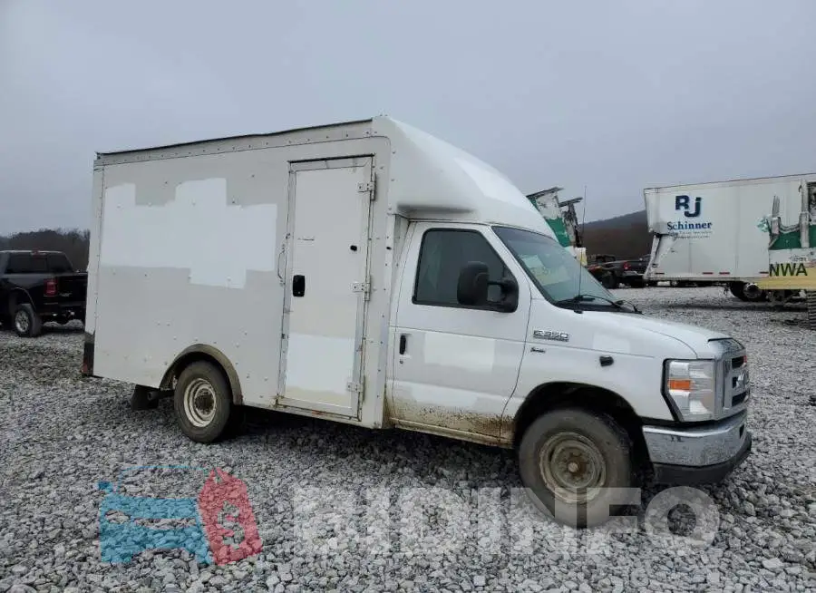 1FDWE3F65HDC77462 Photo# 4