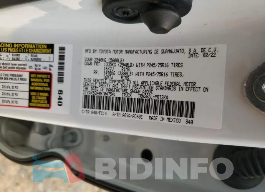 3TYAX5GN4NT047541 Photo# 13