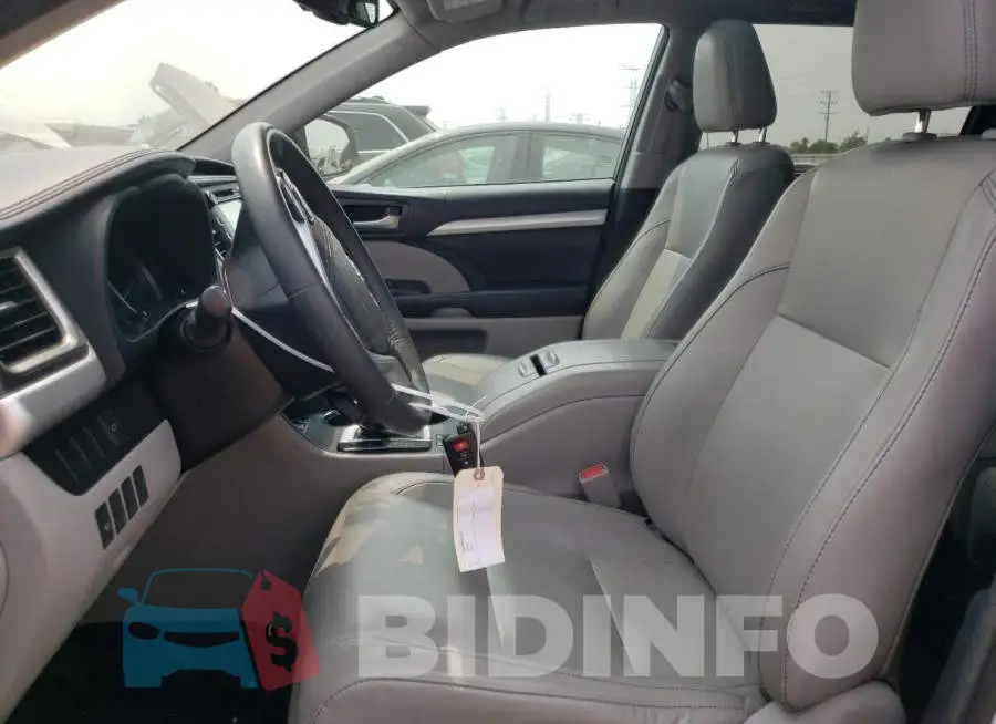 5TDJKRFH3GS351864 Photo# 7