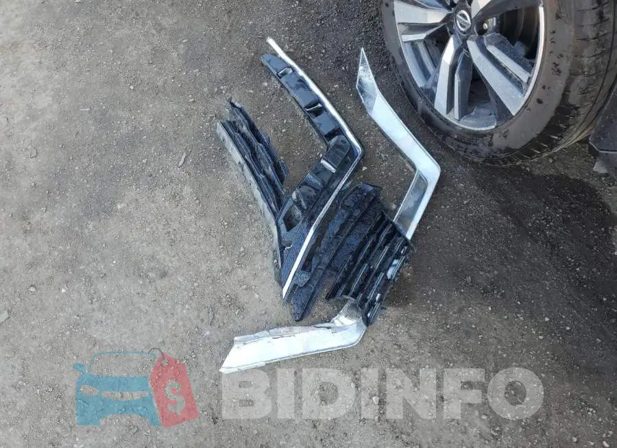 JN8AT3CA7MW026698 Photo# 13