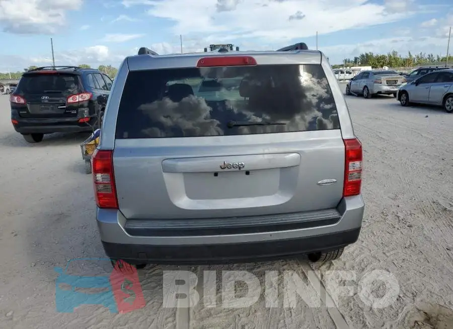 1C4NJPFA1HD152613 Photo# 6