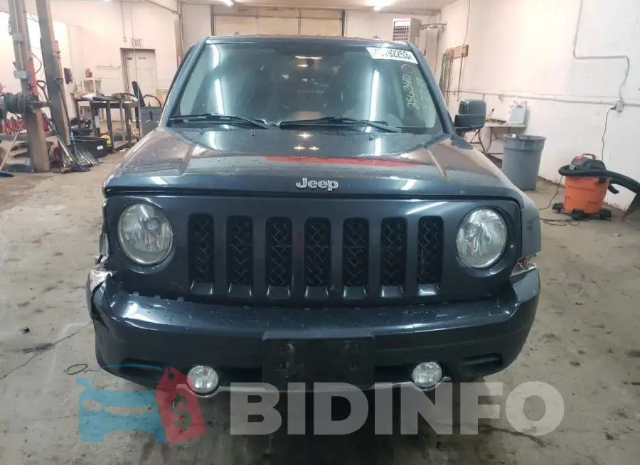 1C4NJRCB1ED653277 Photo# 5
