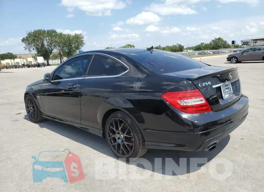 WDDGJ4HB5EG202071 Photo# 2