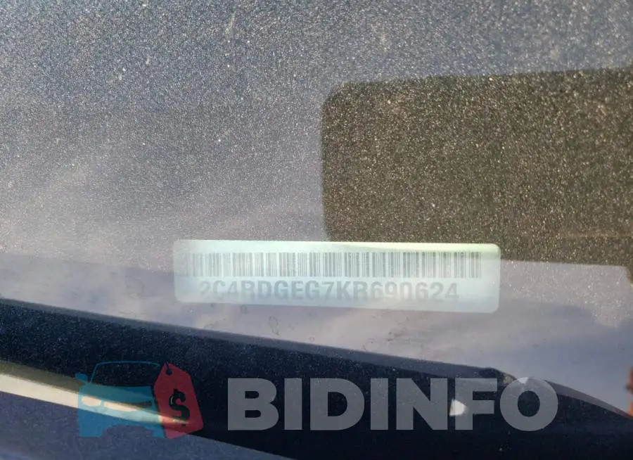 2C4RDGEG7KR690624 Photo# 13