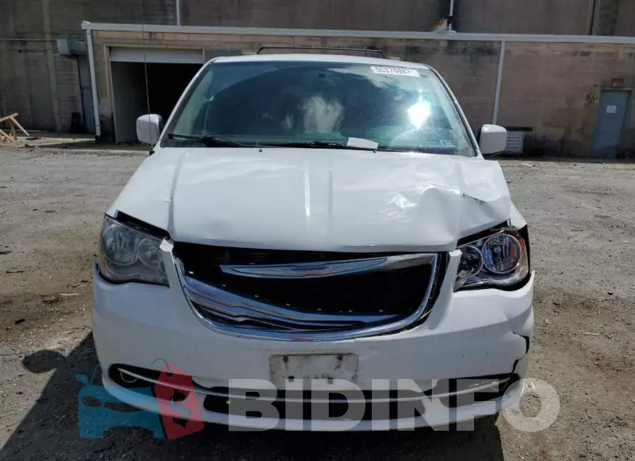 2C4RC1BG1FR535013 Photo# 5