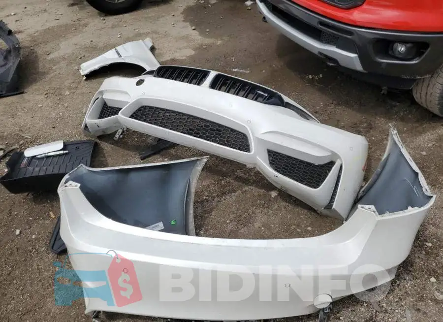 WBS8M9C57J5J79122 Photo# 12