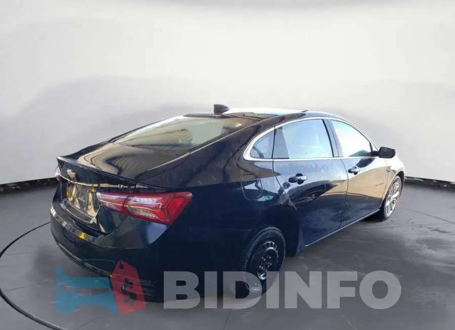 1G1ZD5ST8NF110422 Photo# 3