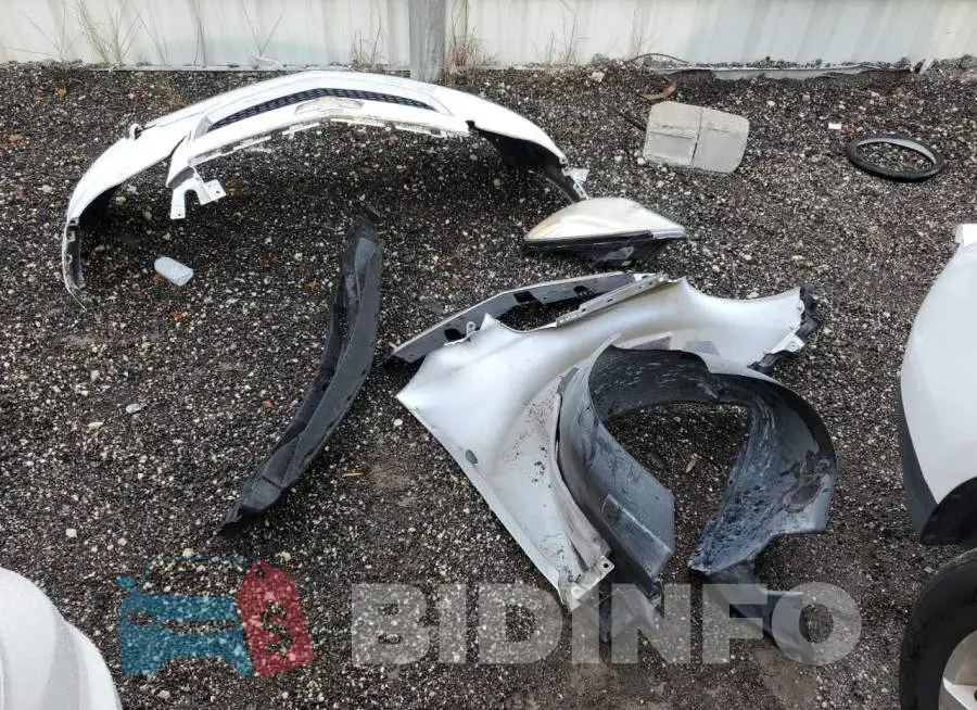 2GNALBEKXF1157475 Photo# 13